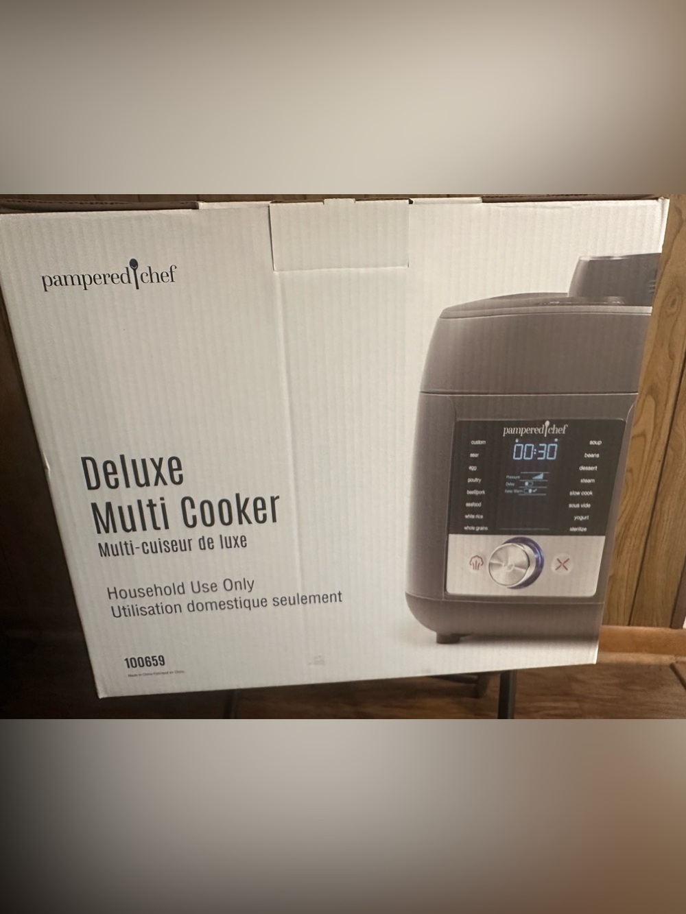 New In Box Pampered Chef Deluxe Multi Cooker